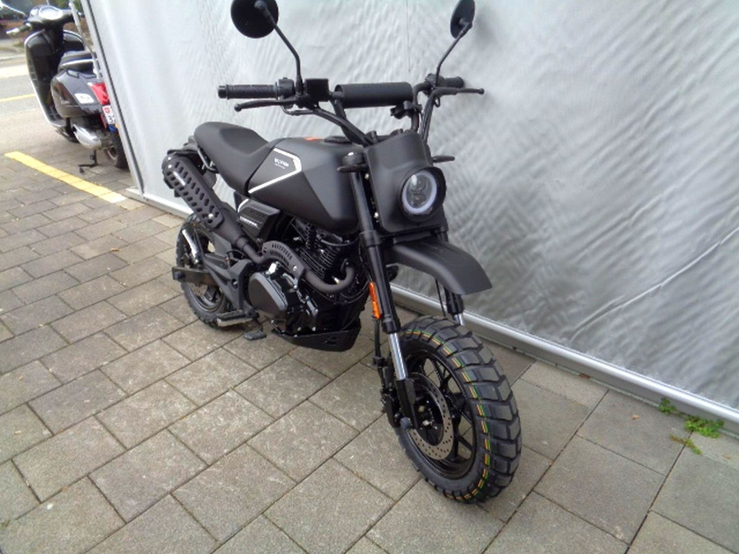 BRIXTON Crossfire 125 XS CBS-showroom-element-1
