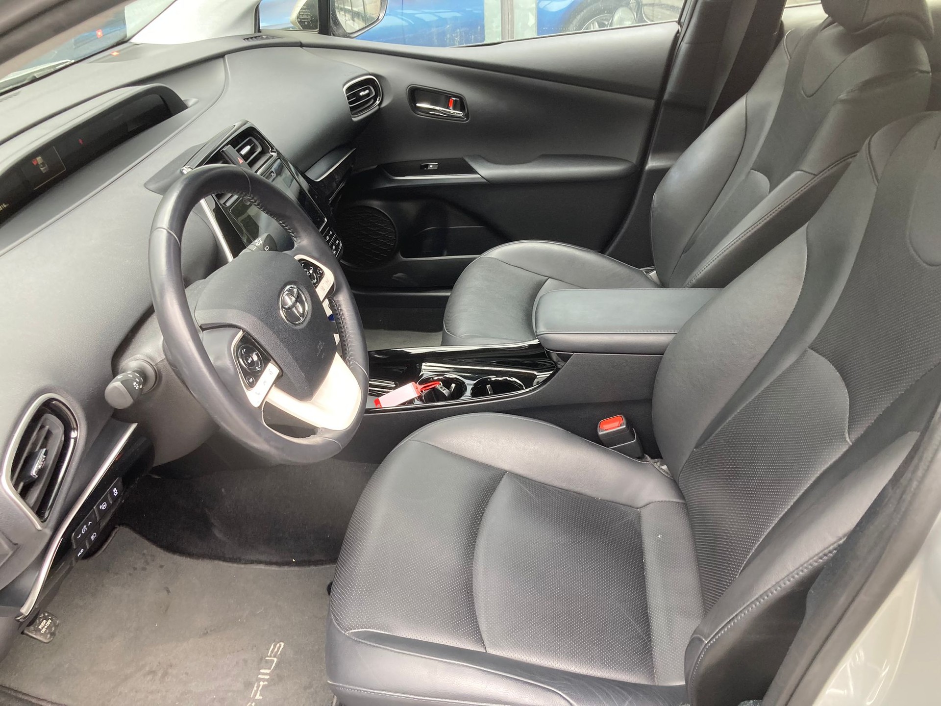 TOYOTA Prius 1.8 VVT-i HSD Sol Premium-image-8