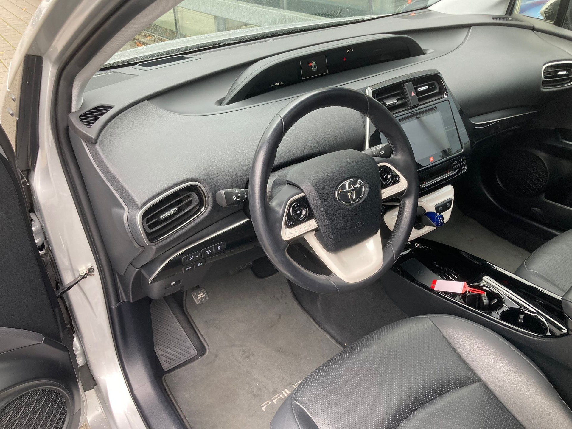 TOYOTA Prius 1.8 VVT-i HSD Sol Premium-image-7