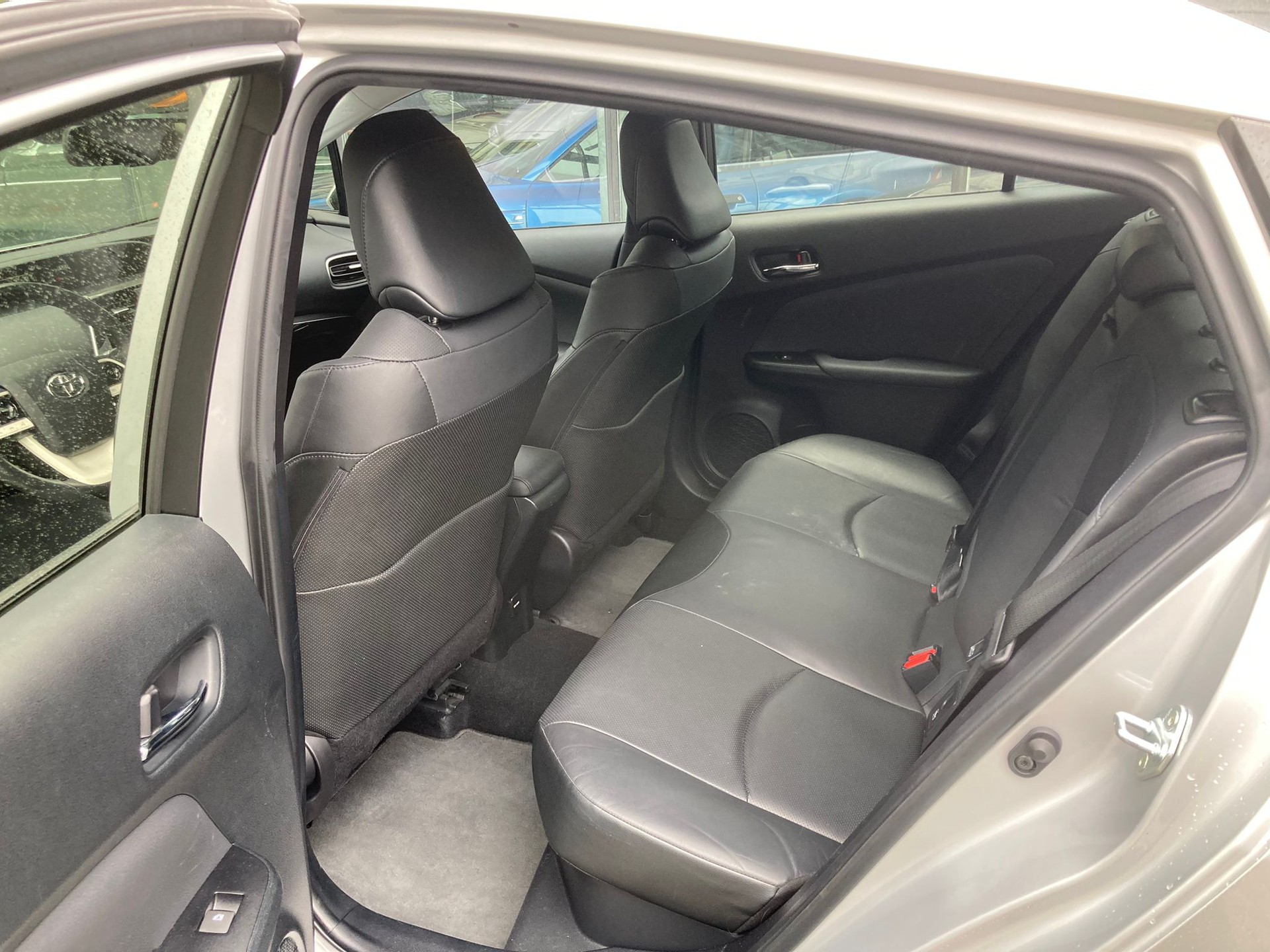 TOYOTA Prius 1.8 VVT-i HSD Sol Premium-image-11