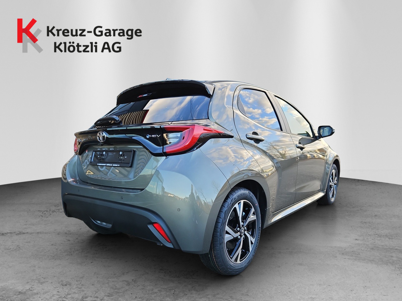 TOYOTA Yaris 1.5 Trend e-CVT-image-2