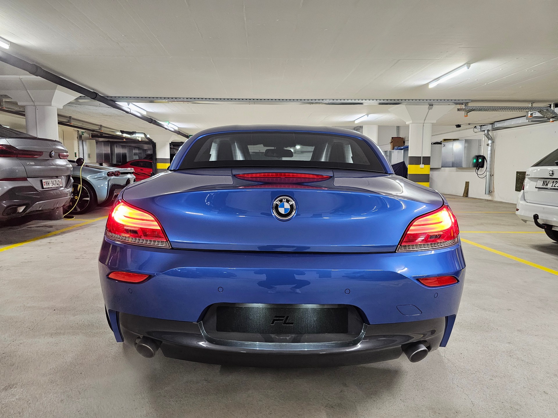 BMW Z4 sDrive35i-image-8