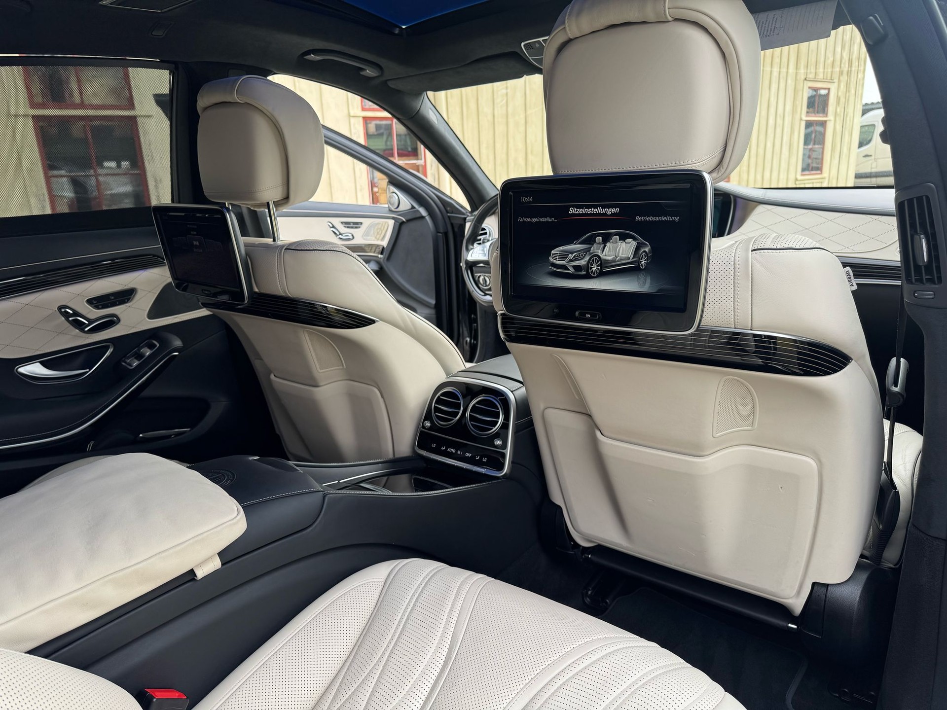 MERCEDES-BENZ S 63 AMG L 4Matic Speedshift MCT ***Einmalig in der CH***-image-11