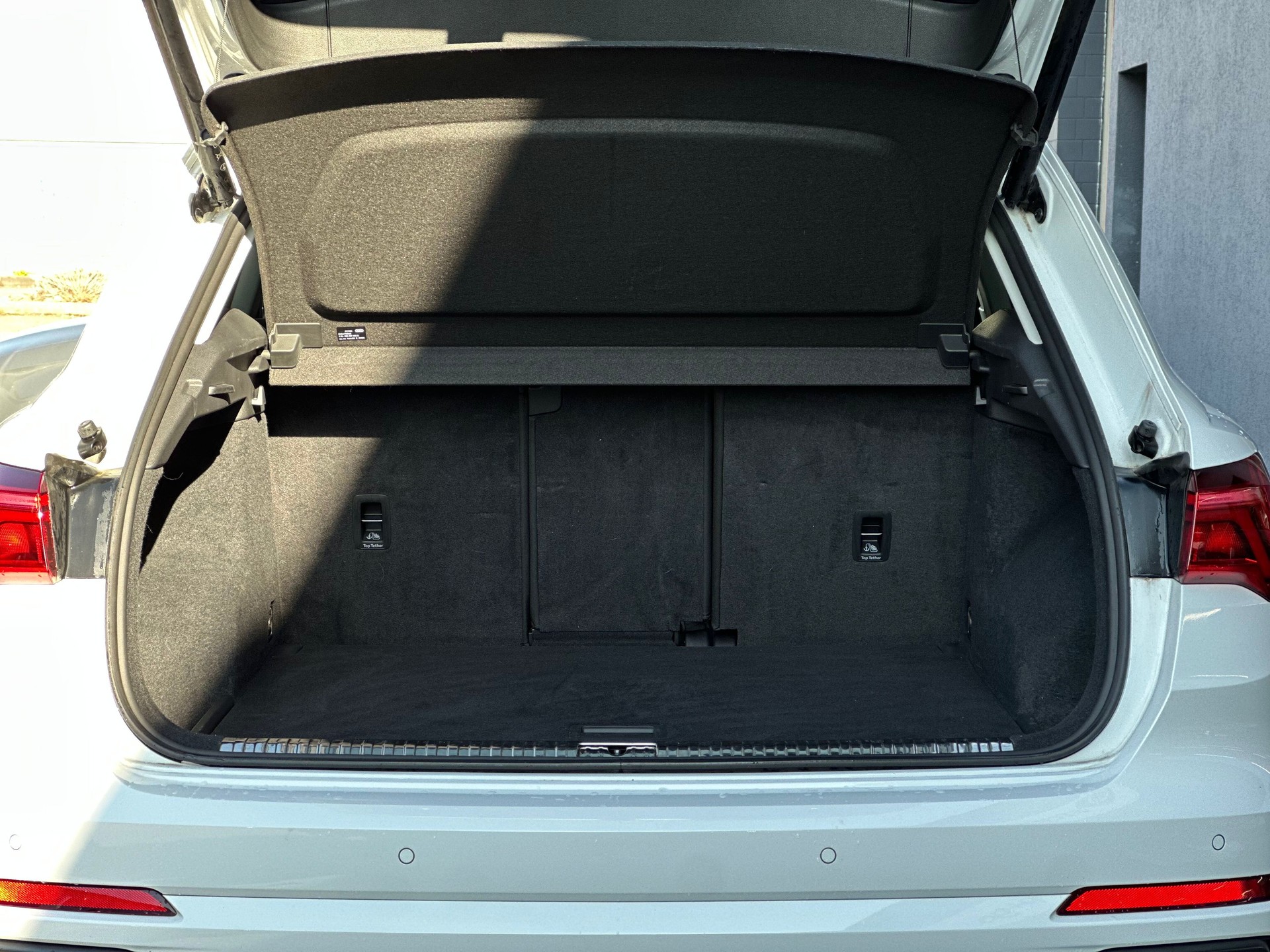AUDI Q3 35 TDI S line quattro S-tronic-image-11