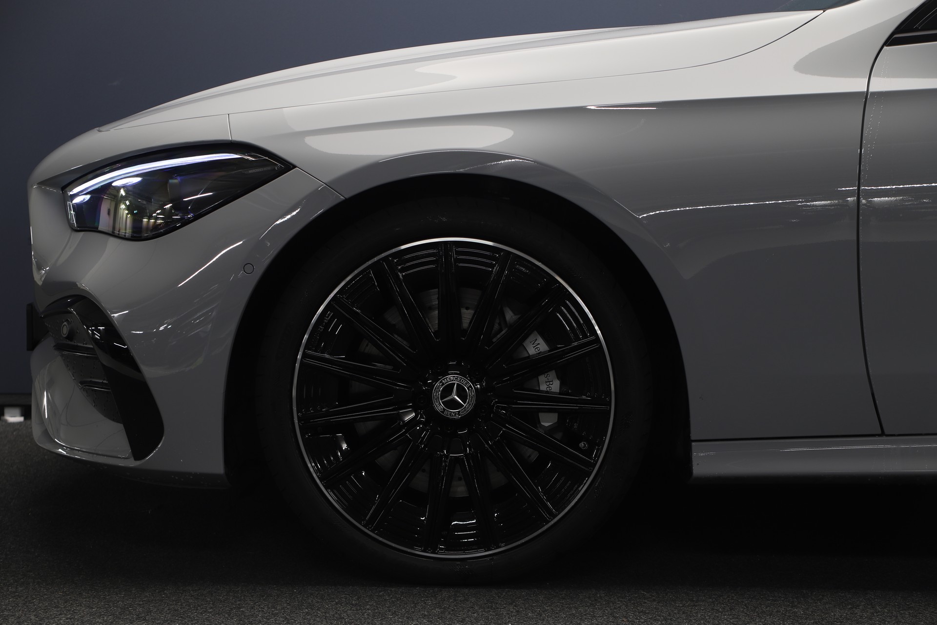 MERCEDES-BENZ CLE 450 Coupé 4Matic 9G-Tronic-image-4