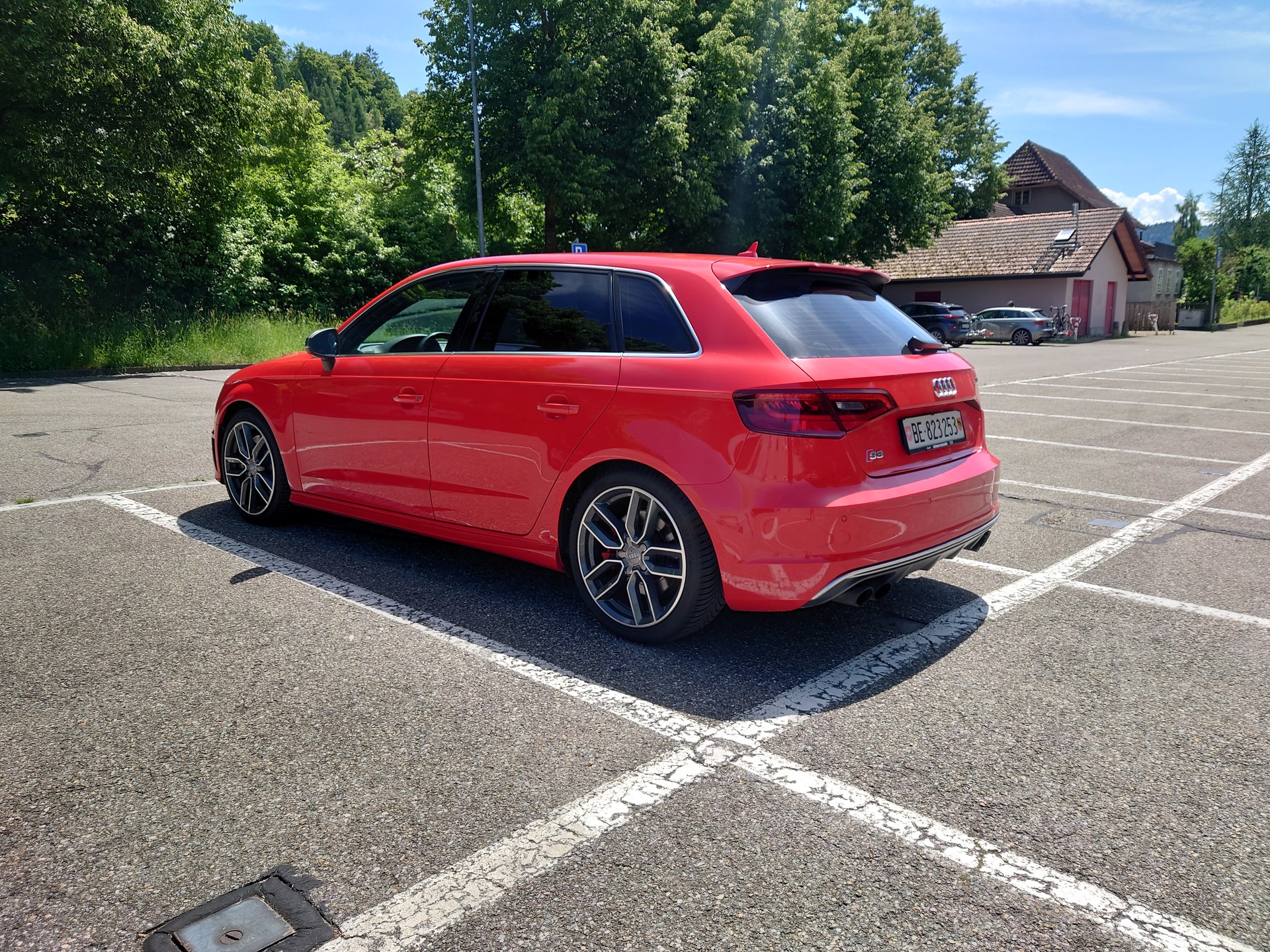 AUDI S3 Sportback 2.0 TFSI quattro S-tronic-image-6