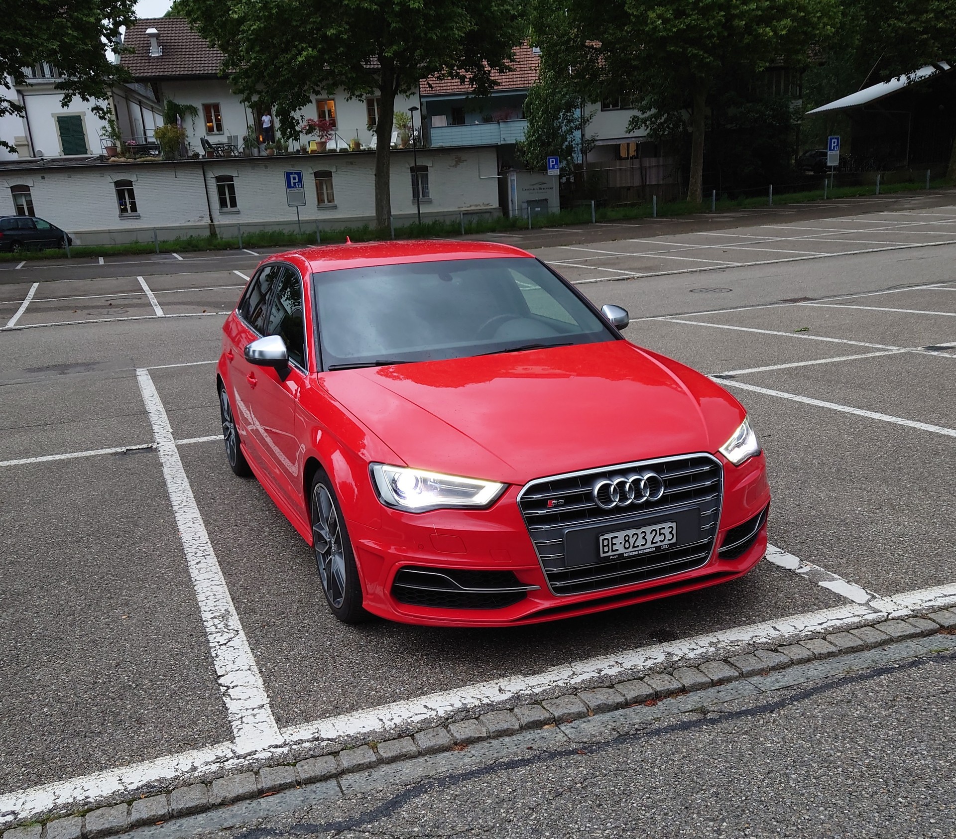 AUDI S3 Sportback 2.0 TFSI quattro S-tronic-image-1