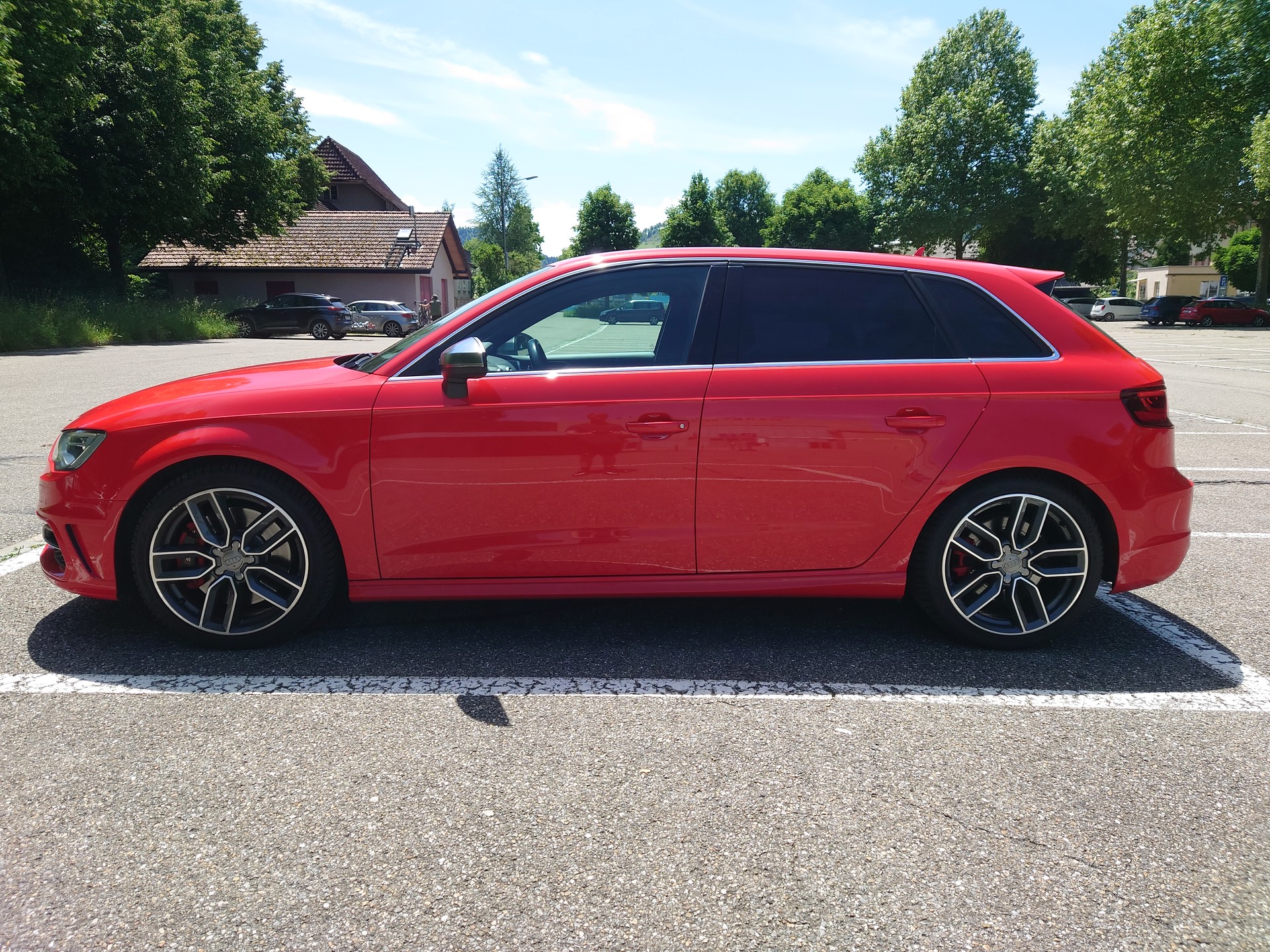 AUDI S3 Sportback 2.0 TFSI quattro S-tronic-image-5