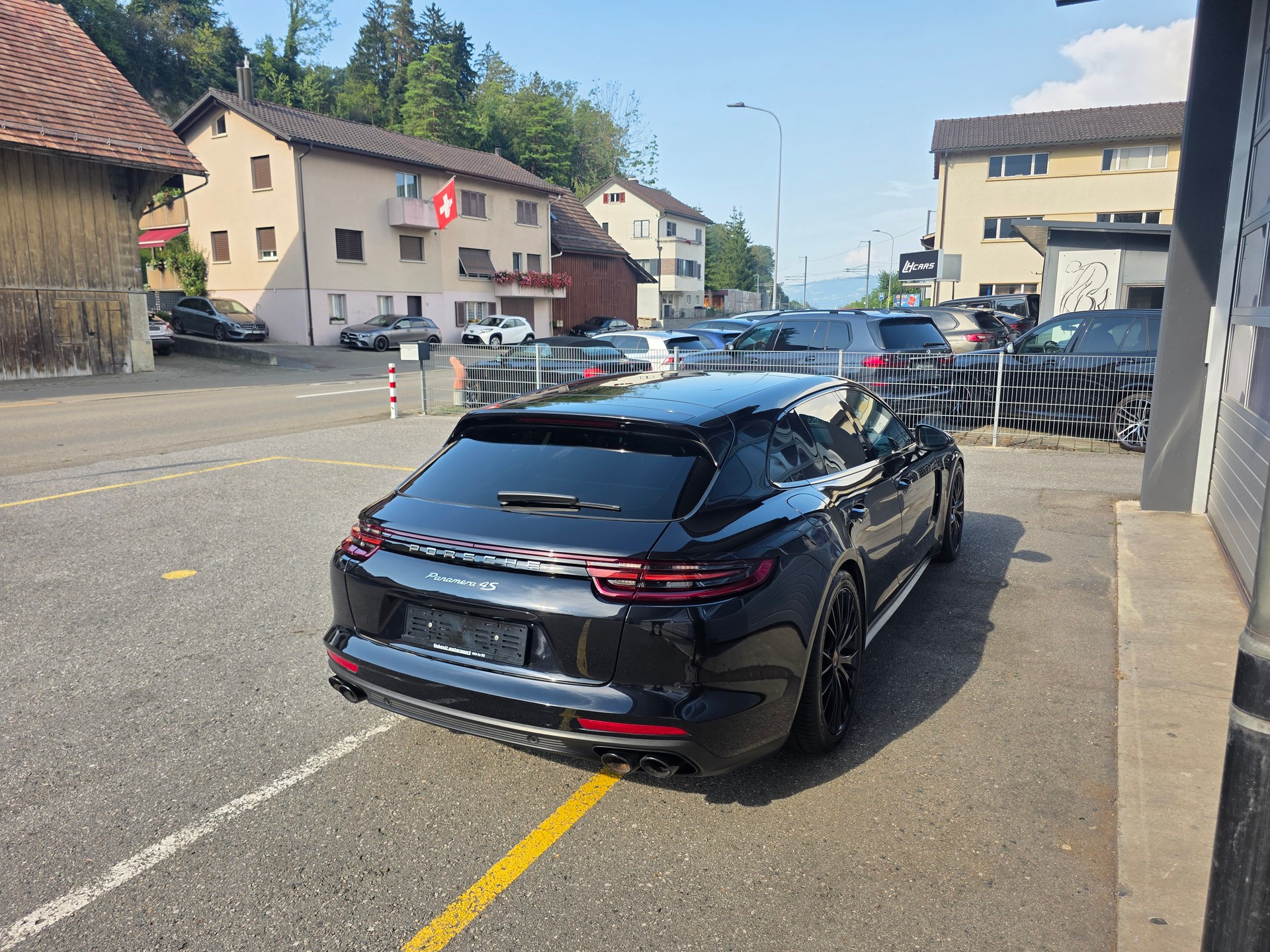 PORSCHE Panamera 4S Sport Turismo PDK-image-1