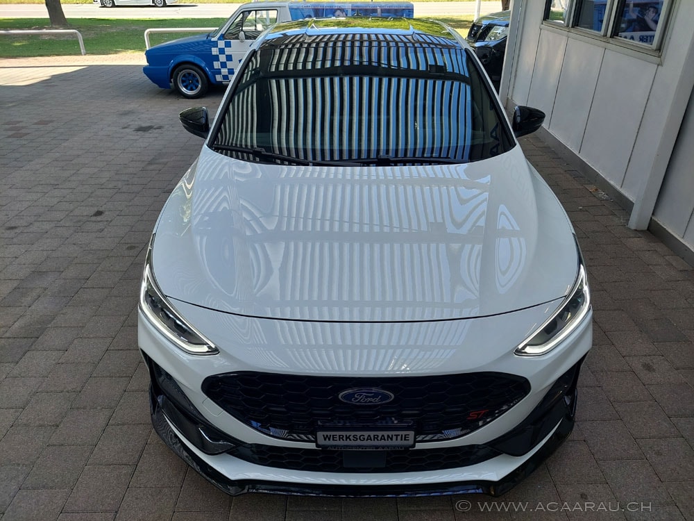 FORD Focus 2.3 ST X Performance 6- Gang / Video : https://youtu.be/DFi5A1zQwjo / Bilder : https://youtu.be/WncwxiNG4lQ-image-9