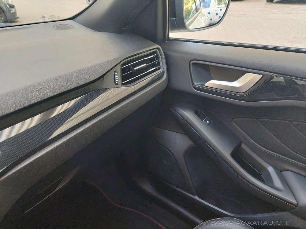 FORD Focus 2.3 ST X Performance 6- Gang / Video : https://youtu.be/DFi5A1zQwjo / Bilder : https://youtu.be/WncwxiNG4lQ-image-15