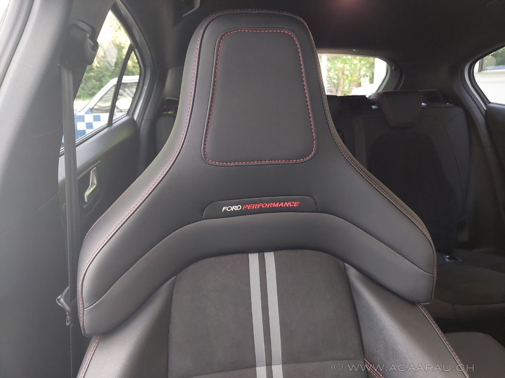 FORD Focus 2.3 ST X Performance 6- Gang / Video : https://youtu.be/DFi5A1zQwjo / Bilder : https://youtu.be/WncwxiNG4lQ-image-25