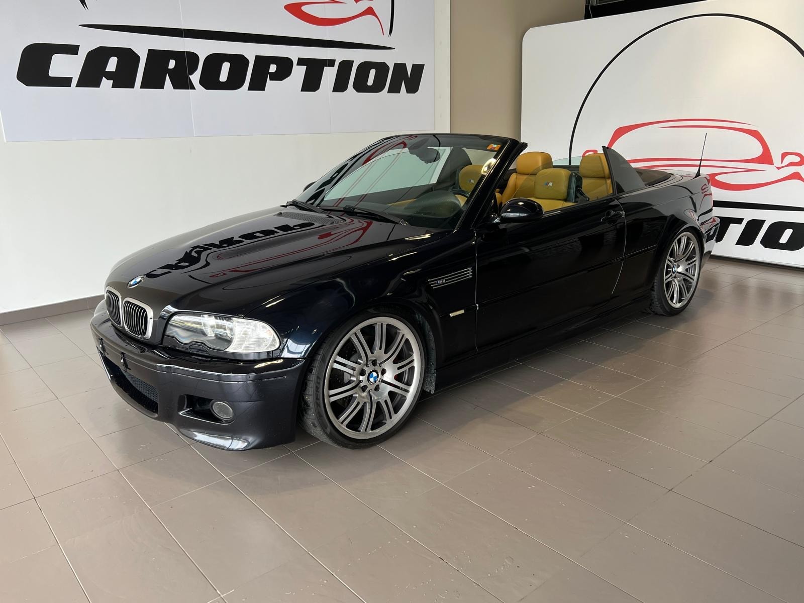 BMW M3 Cabriolet-image-0