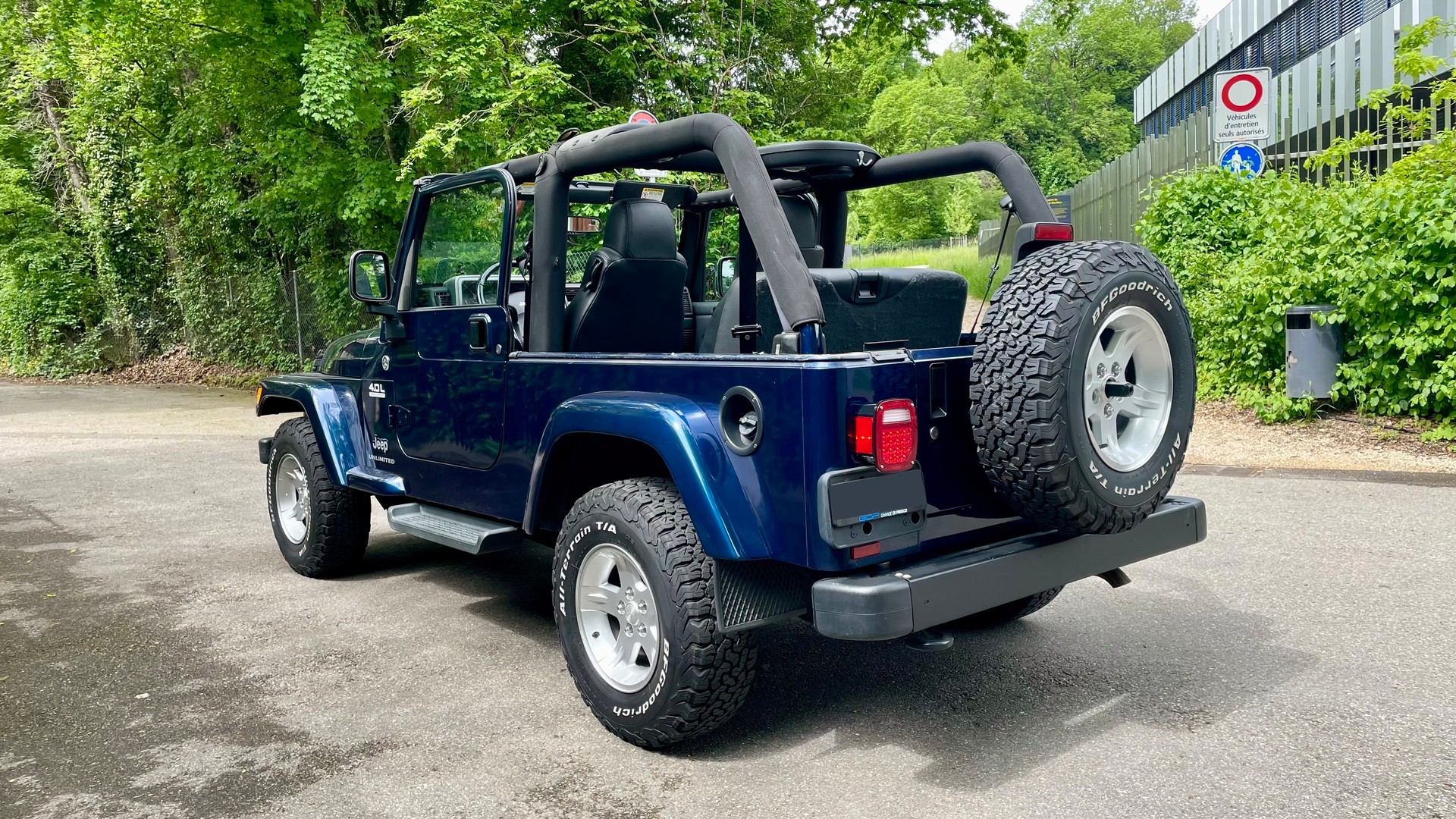 JEEP Wrangler 4.0 Unlimited LJ-image-6