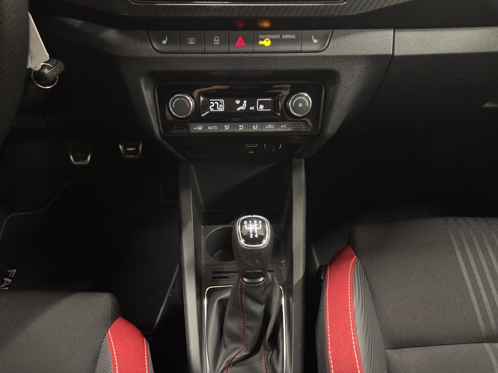 SKODA Fabia 1.0 TSI Monte Carlo-image-11