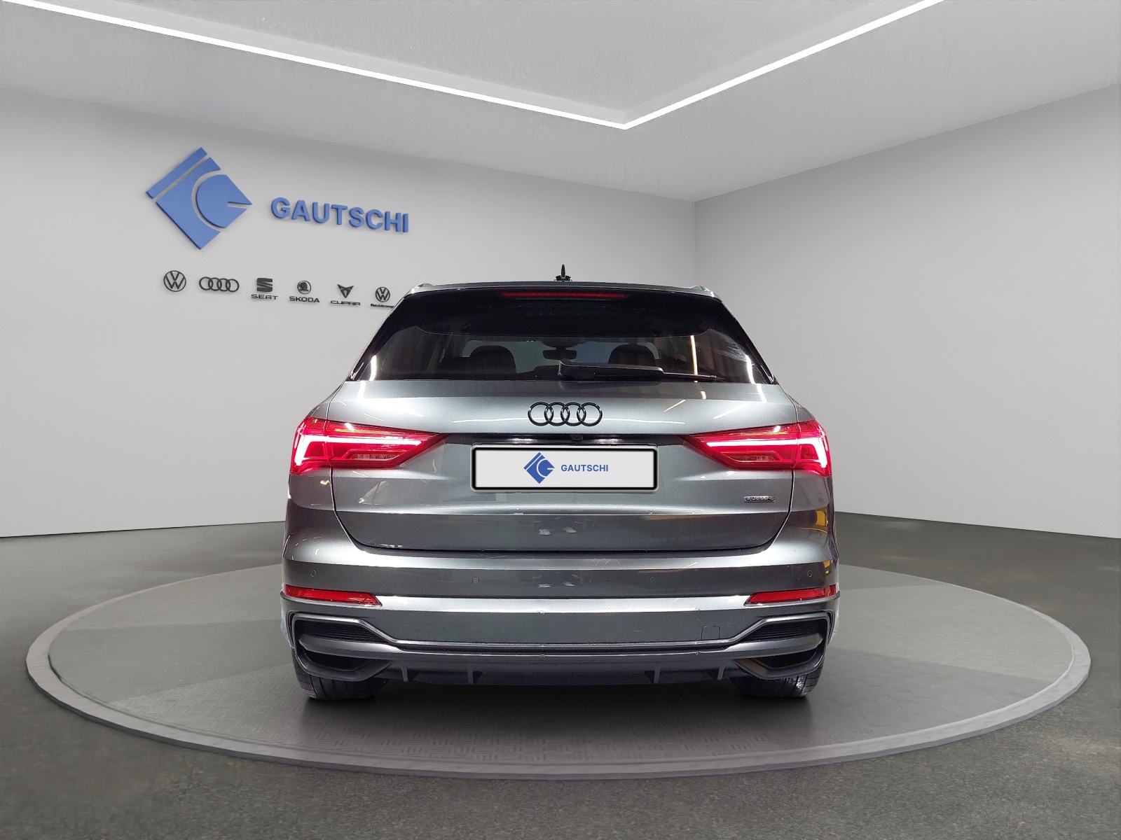 AUDI Q3 35 TDI S line quattro S-tronic-image-3