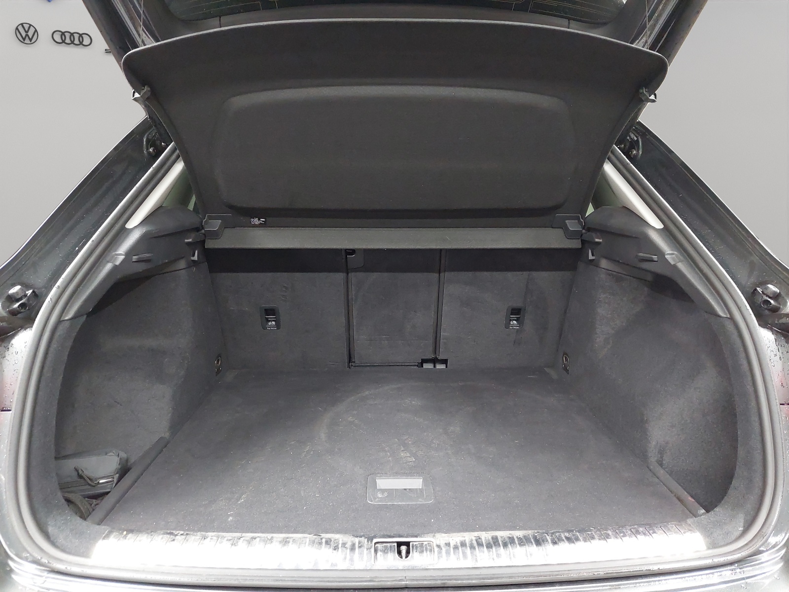 AUDI Q3 35 TDI S line quattro S-tronic-image-10