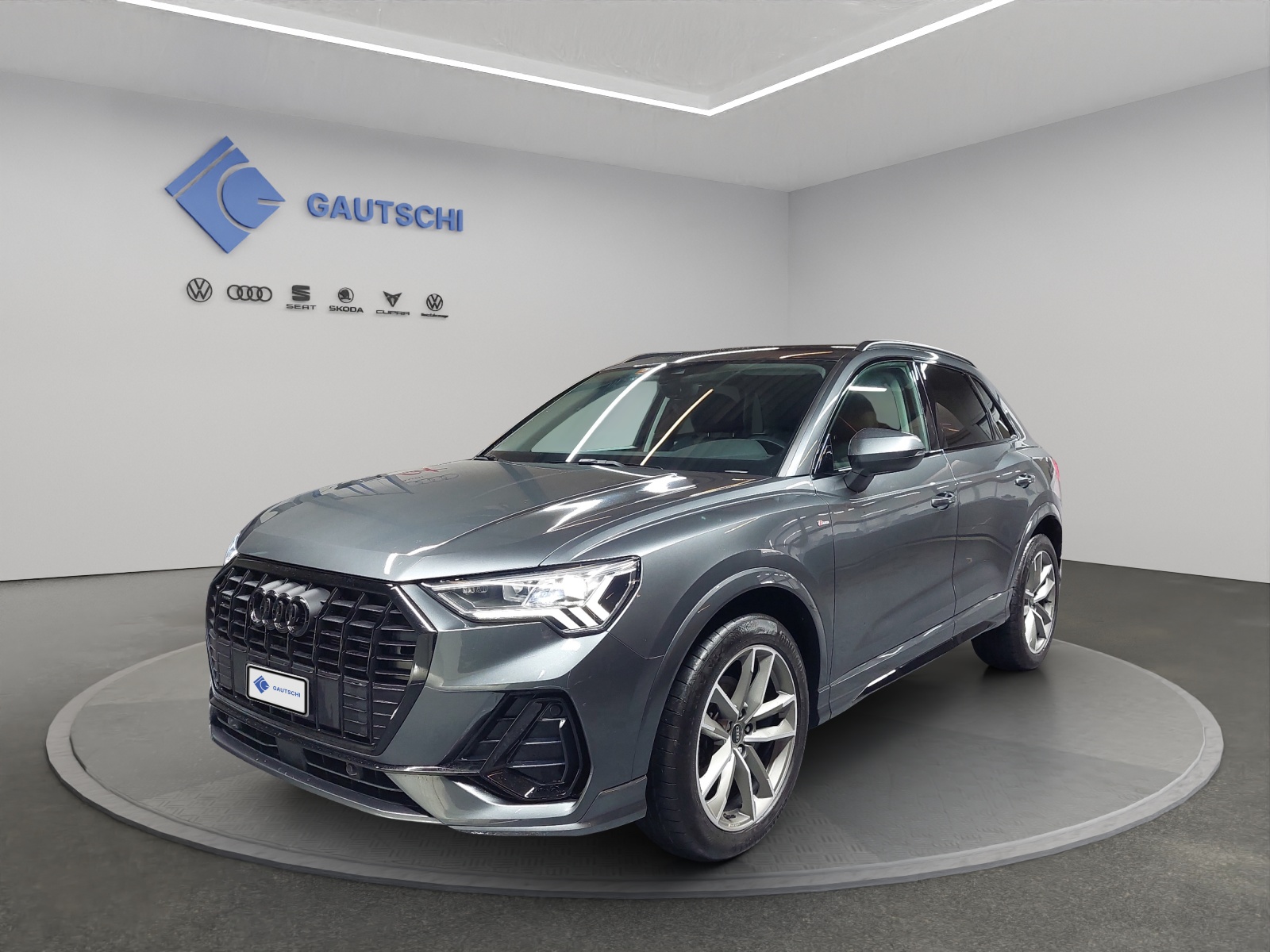 AUDI Q3 35 TDI S line quattro S-tronic-image-0