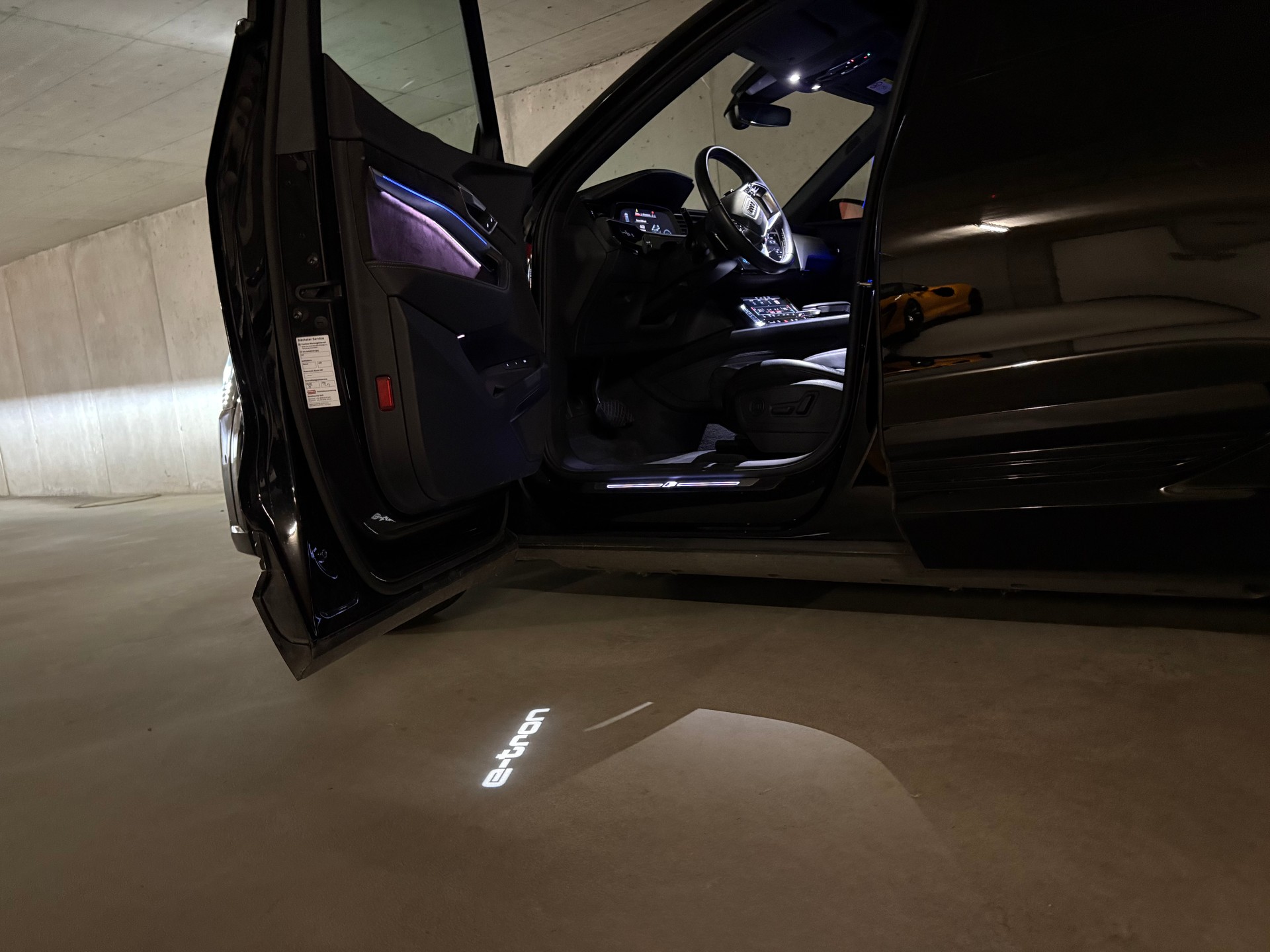 AUDI e-tron 50 Sportback S Line quattro-image-11