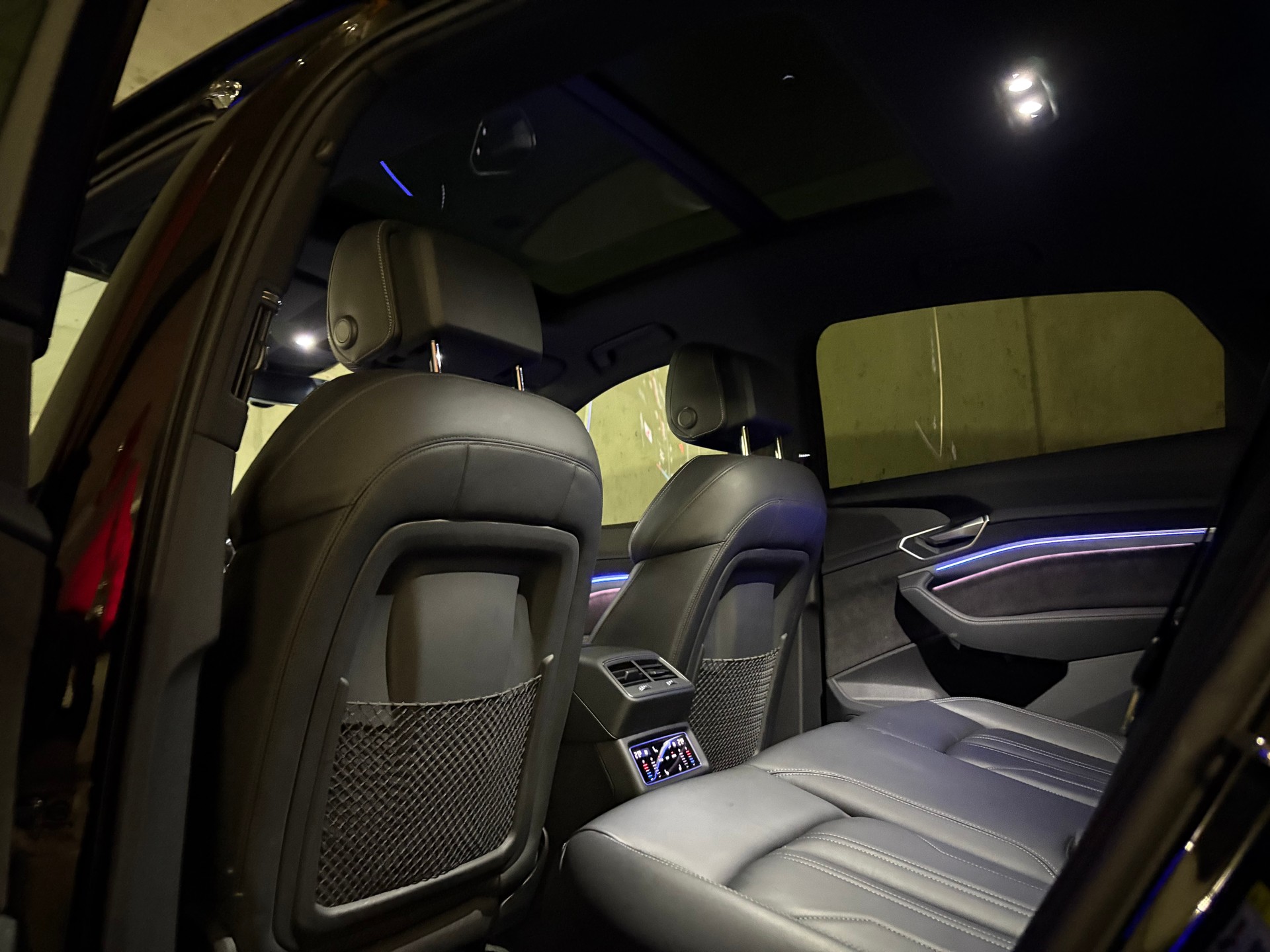 AUDI e-tron 50 Sportback S Line quattro-image-12