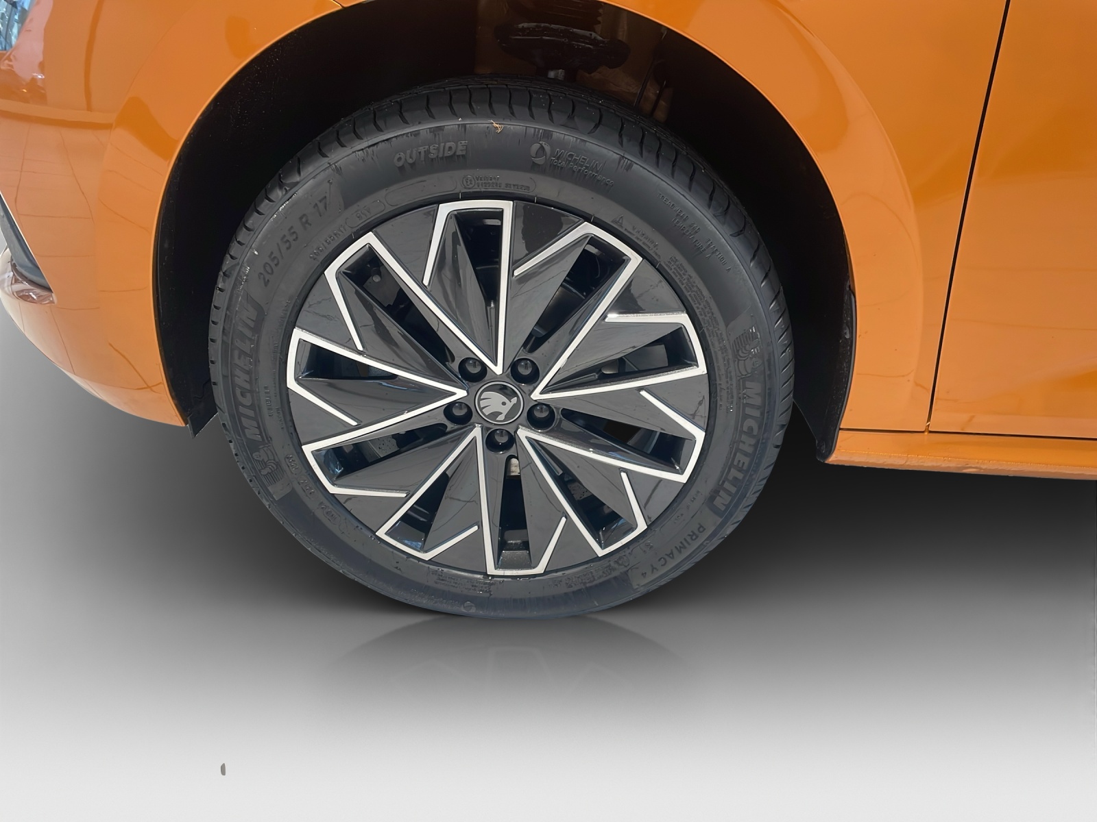SKODA Kamiq 1.0 TSI Dynamic DSG-image-14