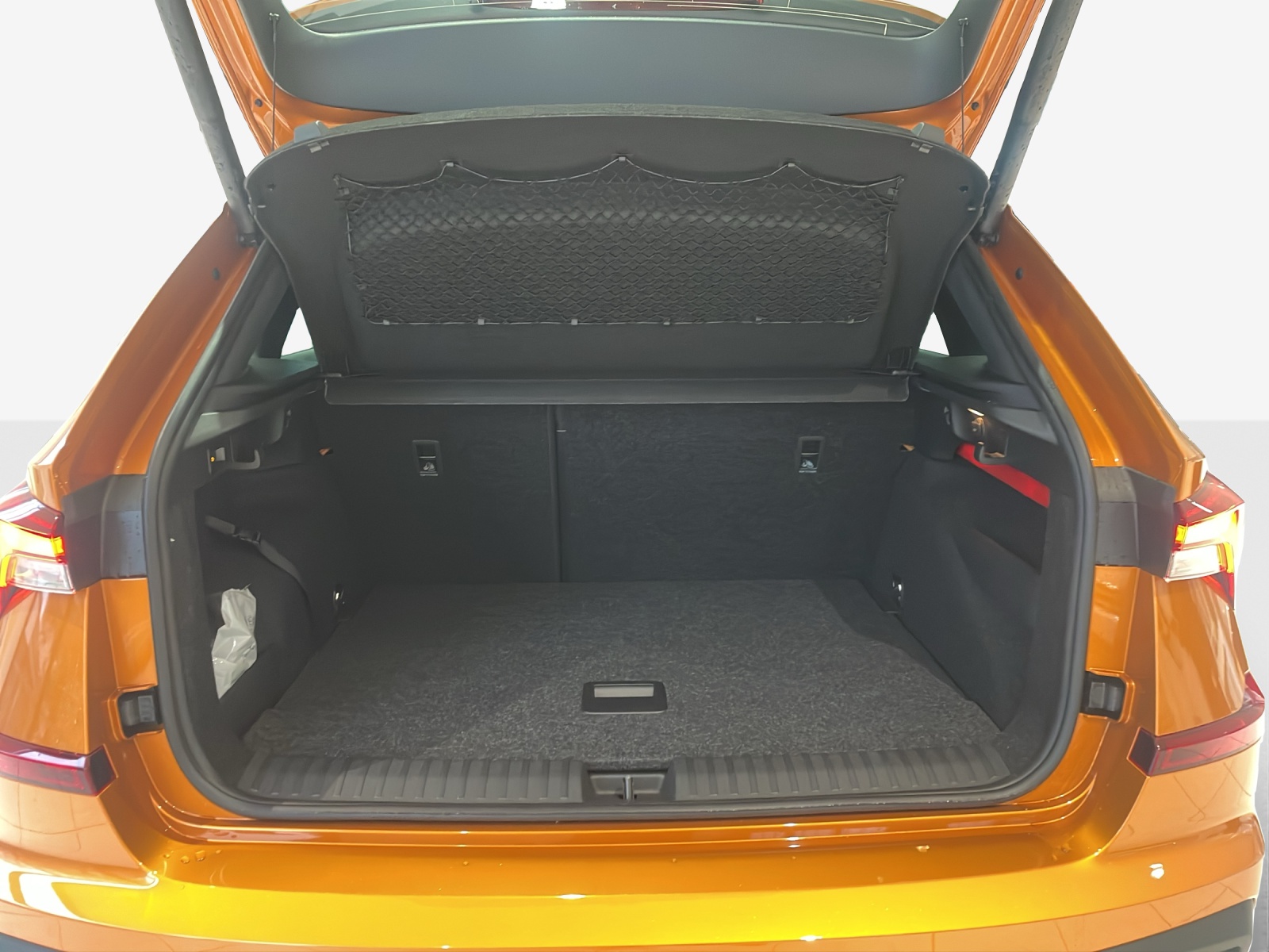SKODA Kamiq 1.0 TSI Dynamic DSG-image-12