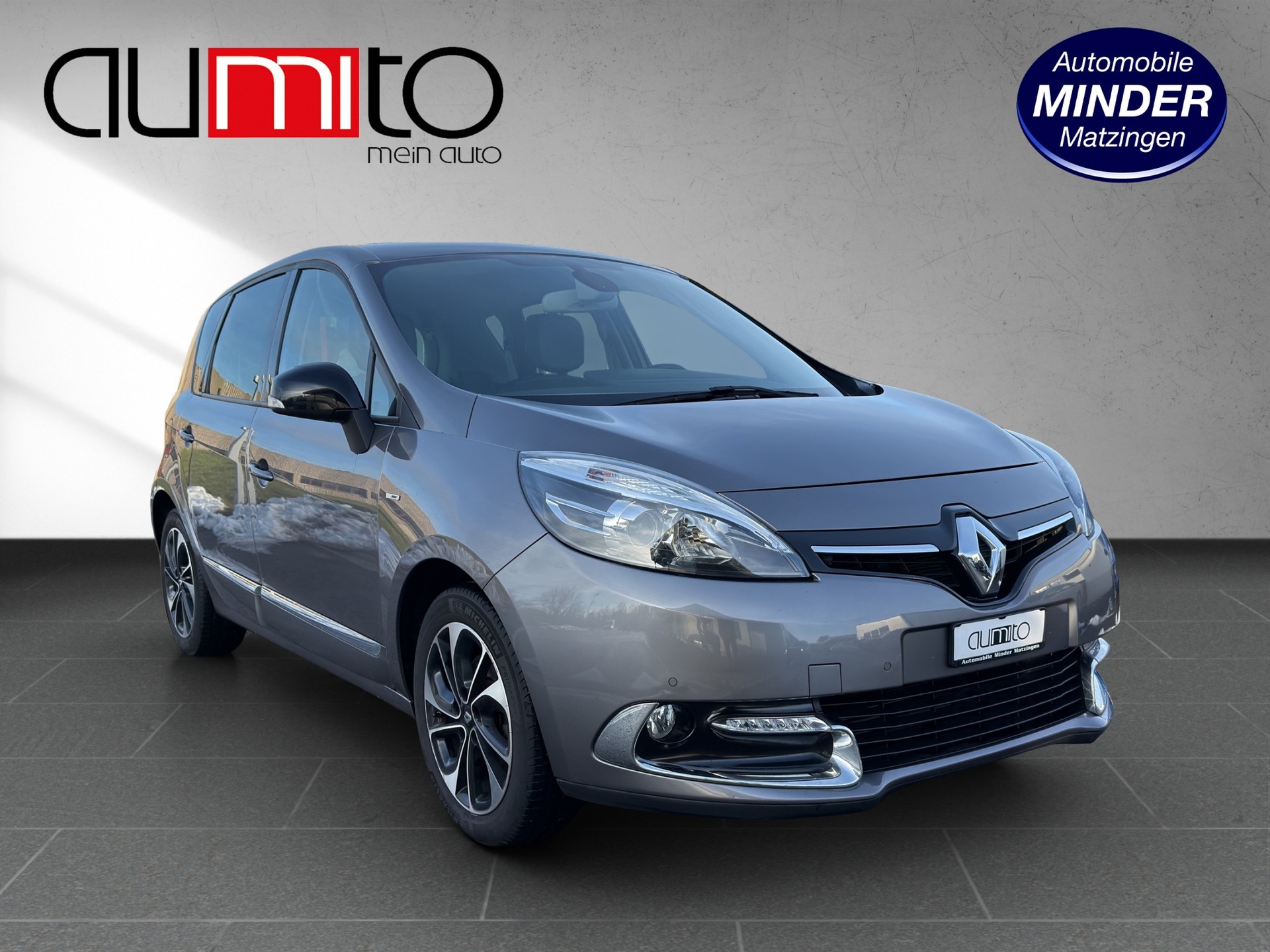 RENAULT Scénic 1.2 16V Turbo Bose-image-0