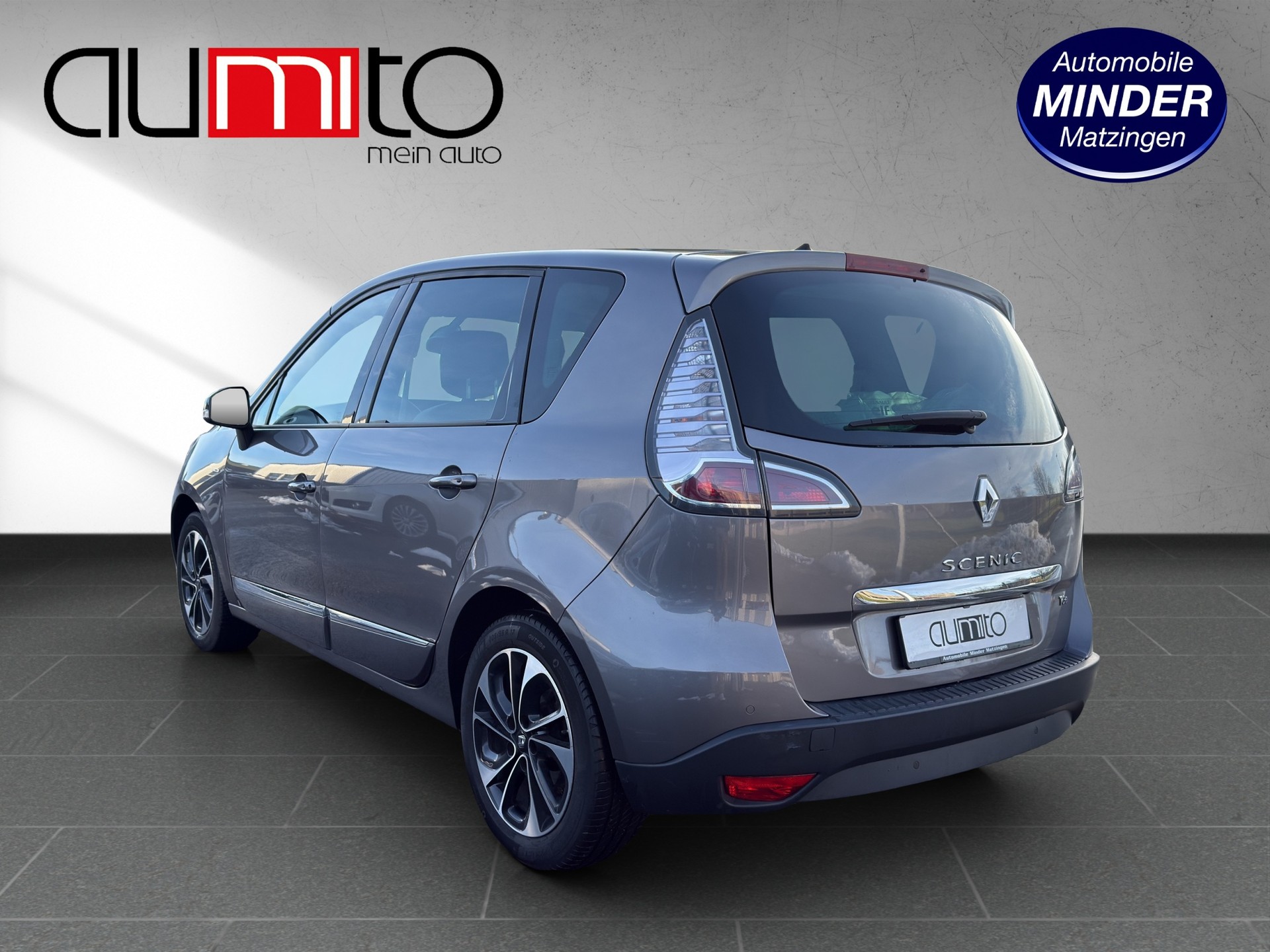 RENAULT Scénic 1.2 16V Turbo Bose-image-4