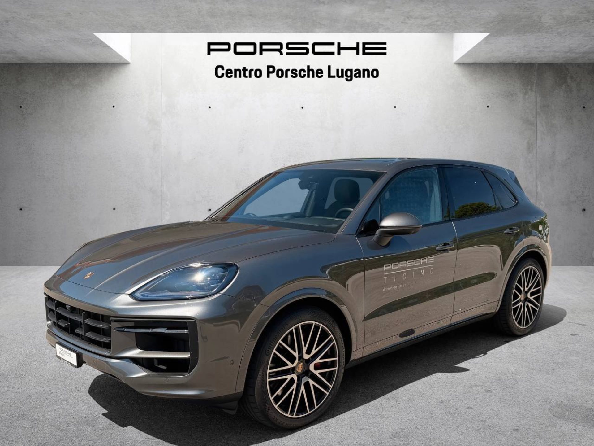PORSCHE Cayenne S-image-8