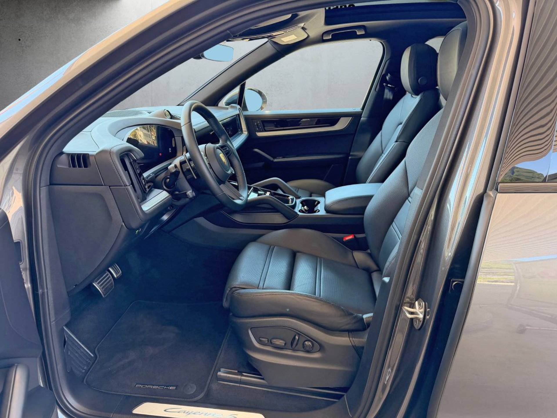 PORSCHE Cayenne S-image-3