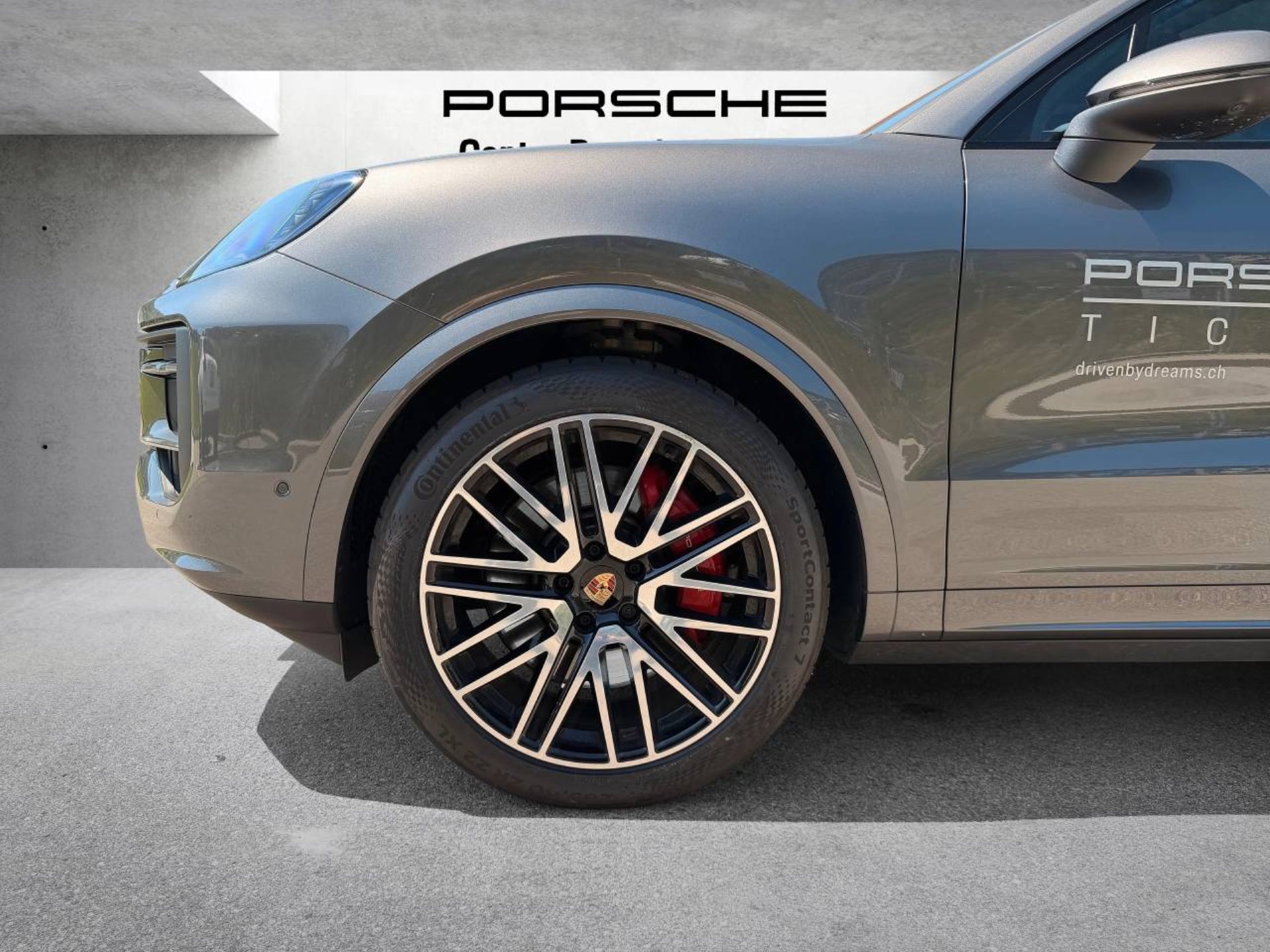 PORSCHE Cayenne S-image-11