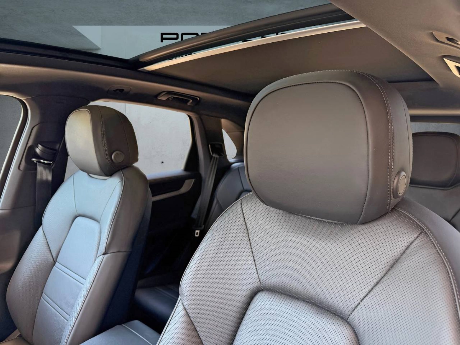 PORSCHE Cayenne S-image-28