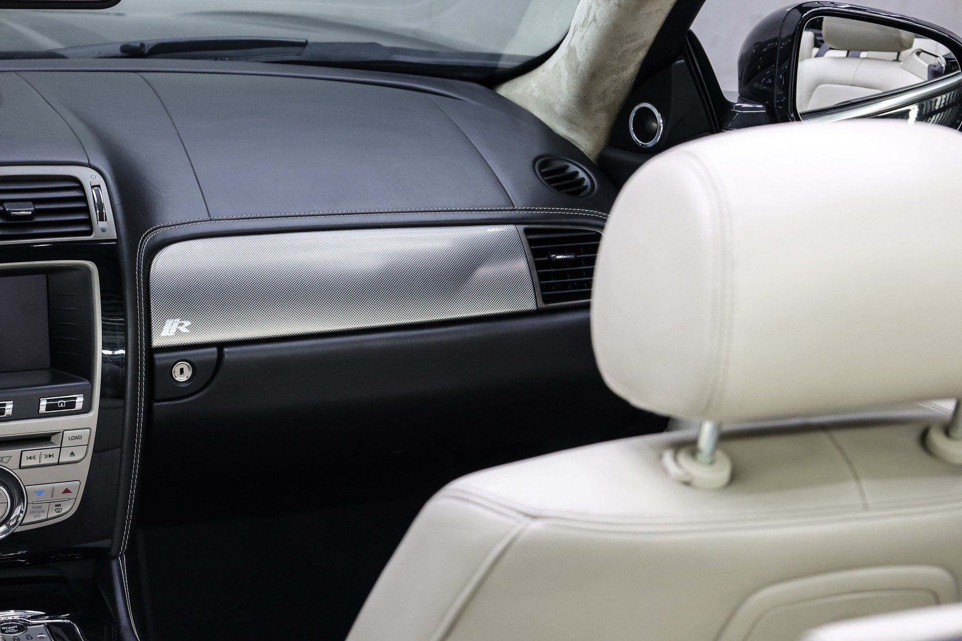 JAGUAR XKR Convertible 5.0 V8 Supercharged-image-32