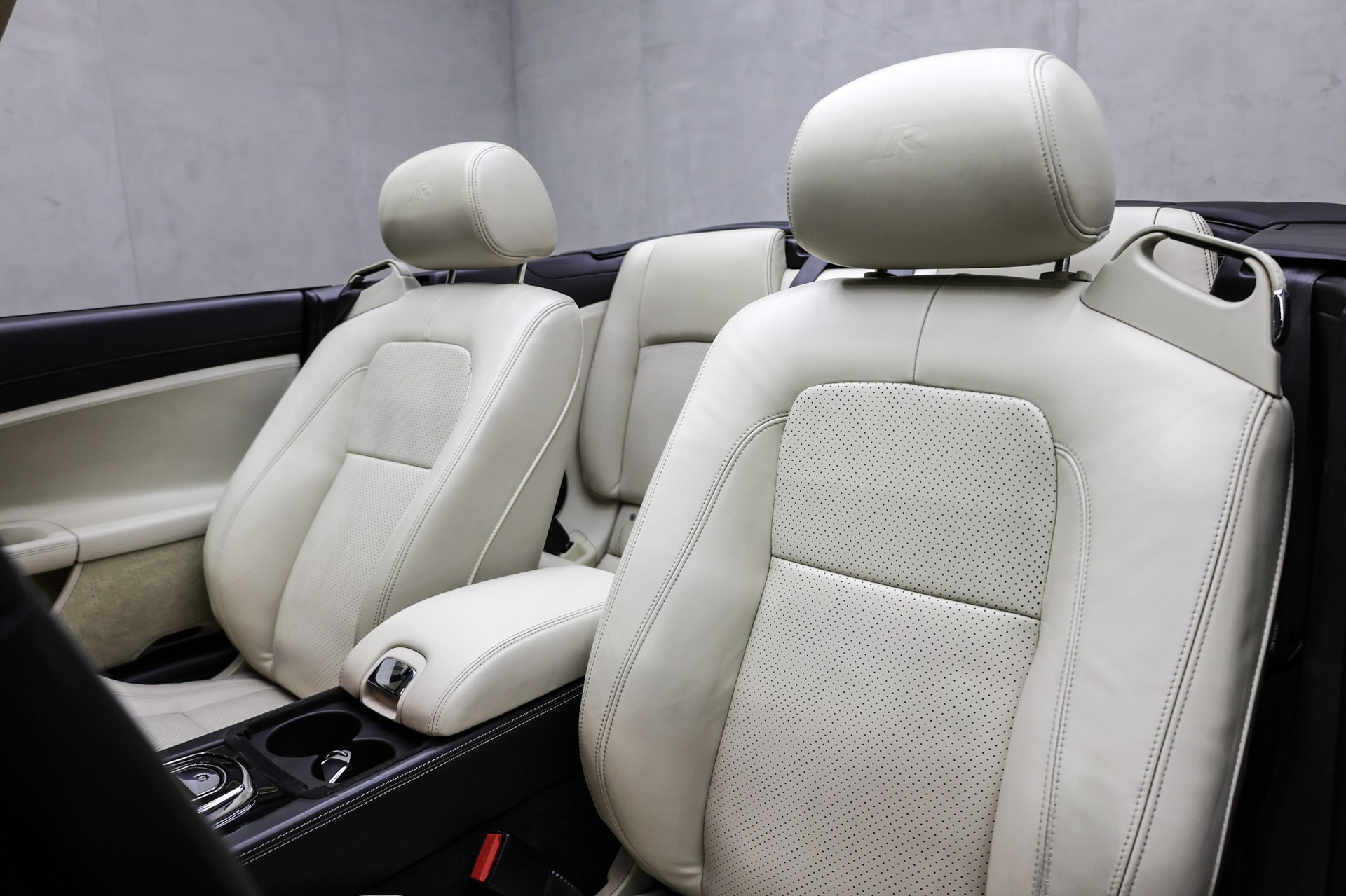 JAGUAR XKR Convertible 5.0 V8 Supercharged-image-27