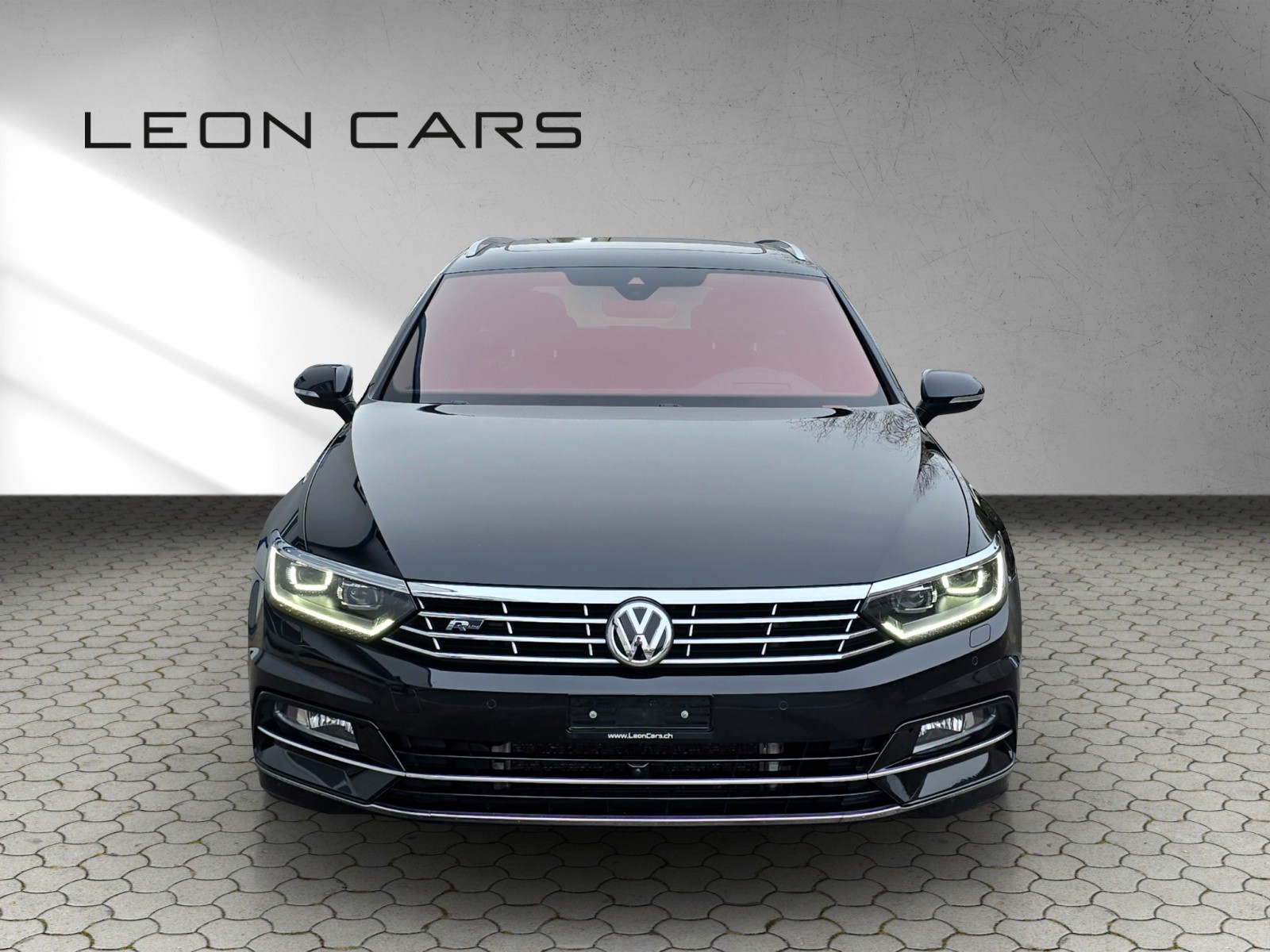 VW Passat Variant 2.0 TDI BMT Highline DSG 4Motion R-Line-image-1