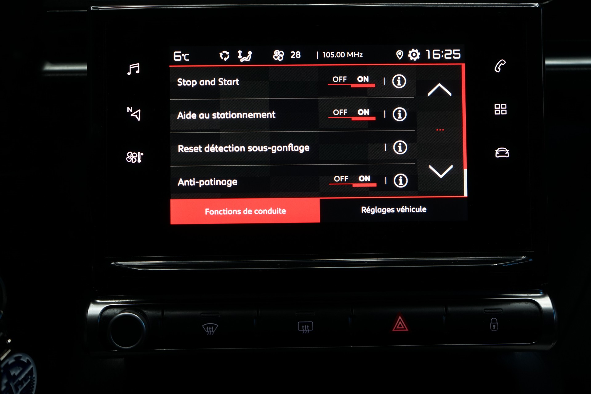 CITROEN C3 1.2i PureTech Feel EAT-image-14