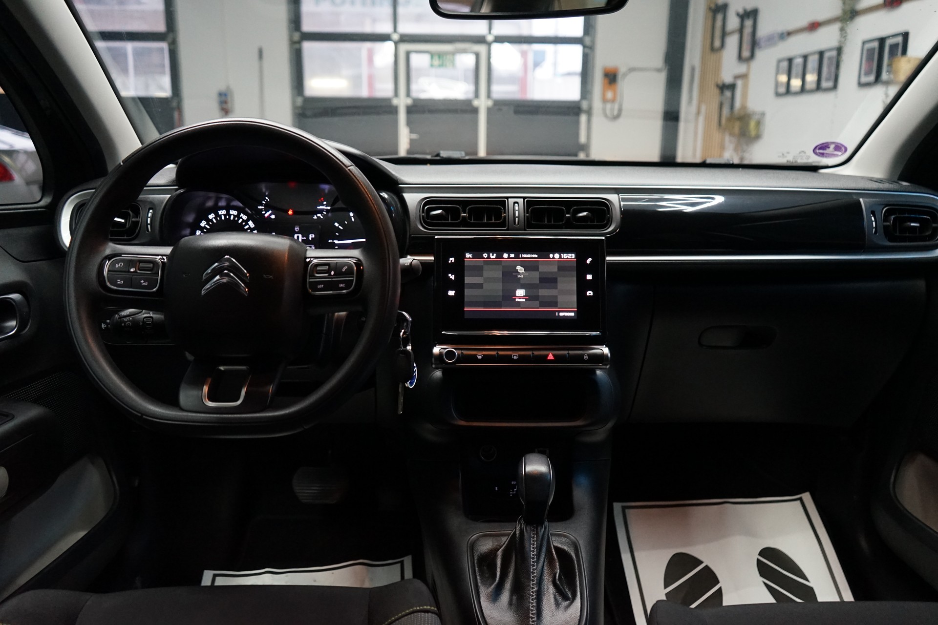 CITROEN C3 1.2i PureTech Feel EAT-image-7