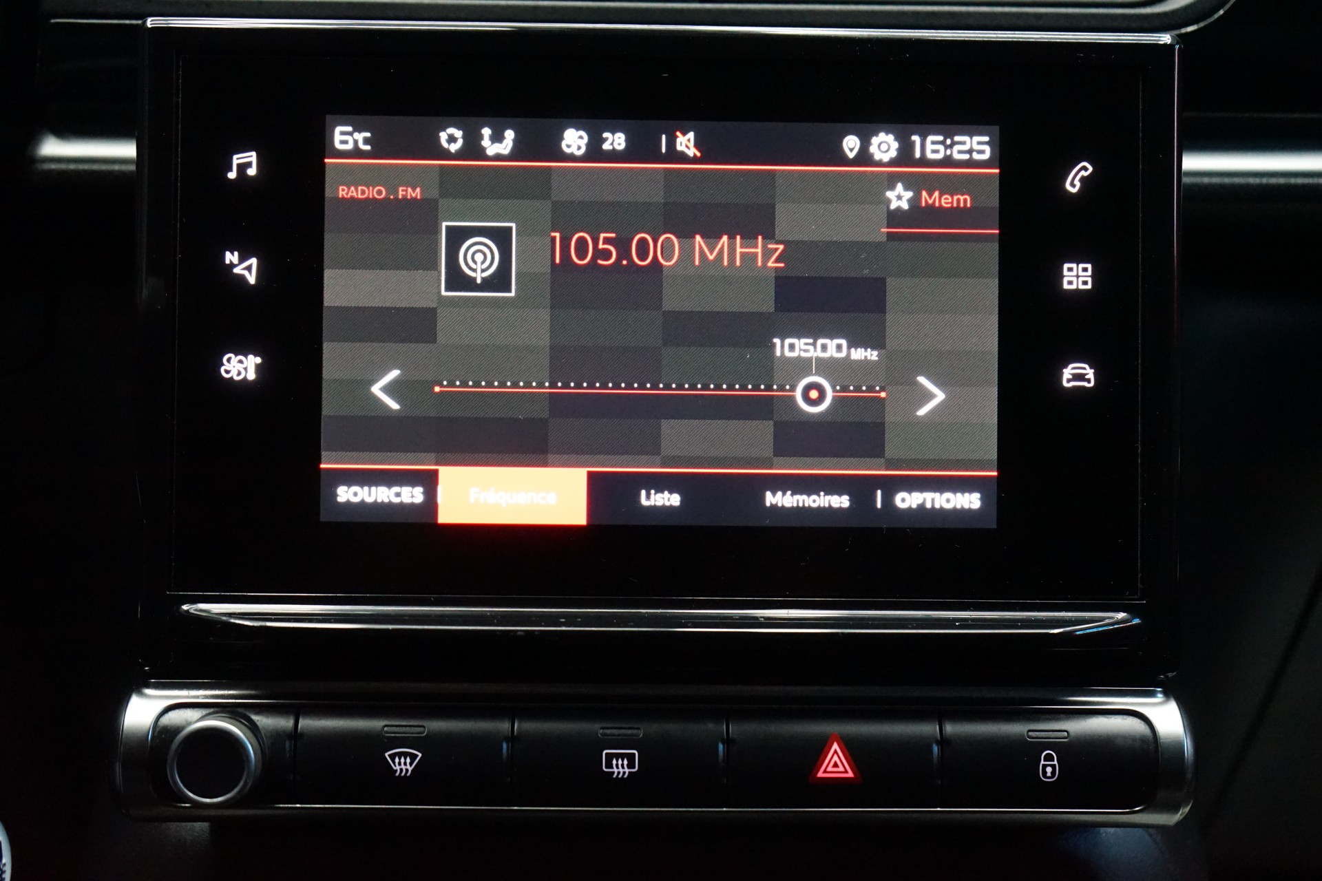 CITROEN C3 1.2i PureTech Feel EAT-image-15