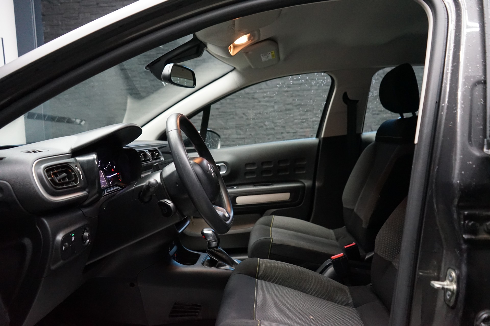 CITROEN C3 1.2i PureTech Feel EAT-image-3