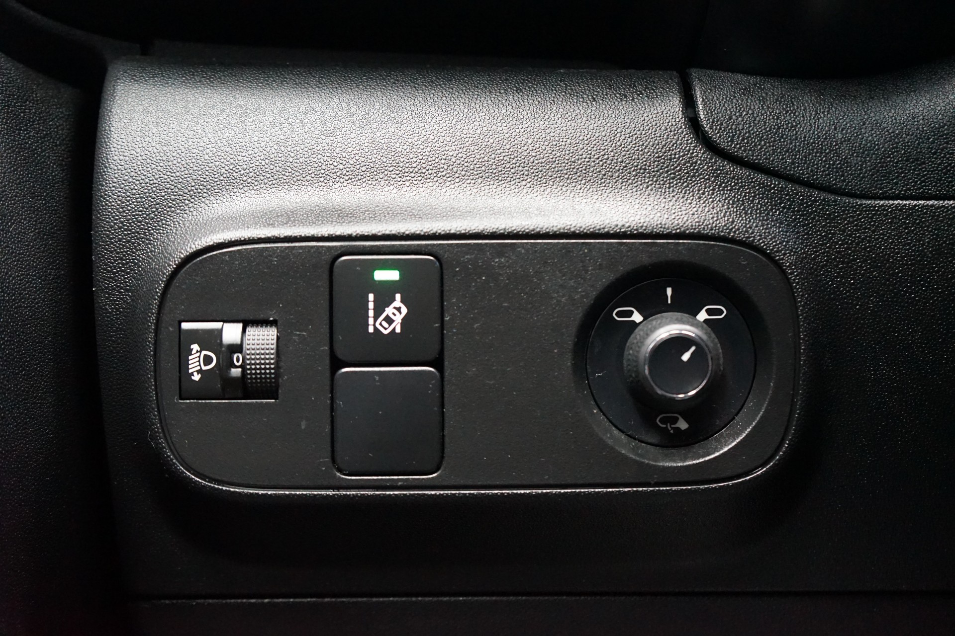 CITROEN C3 1.2i PureTech Feel EAT-image-17