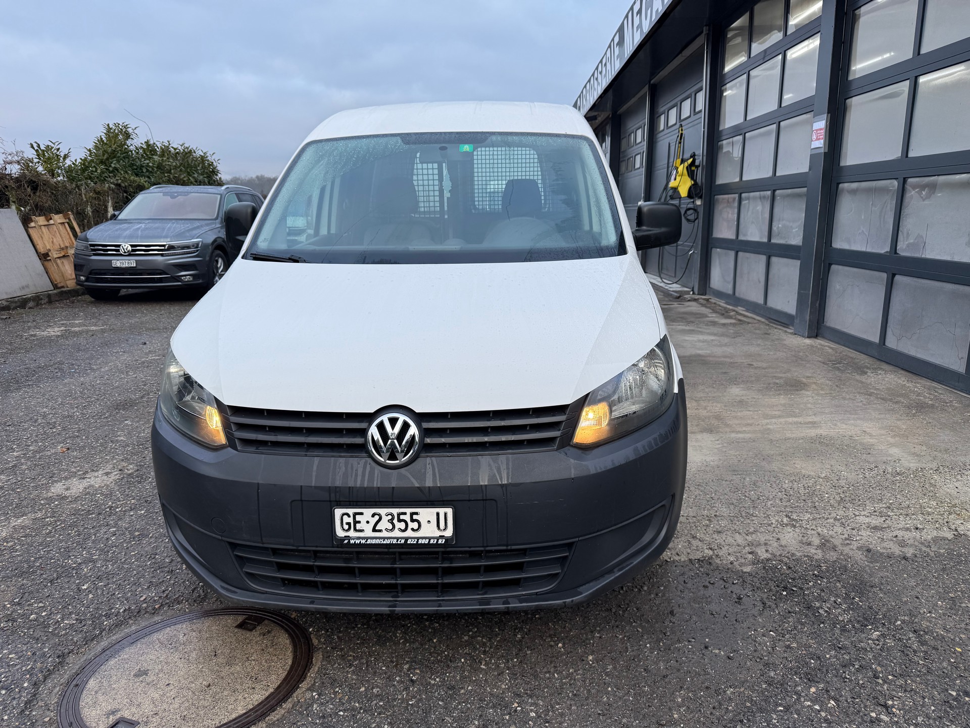 VW Caddy 1.6 TDI-showroom-element-1