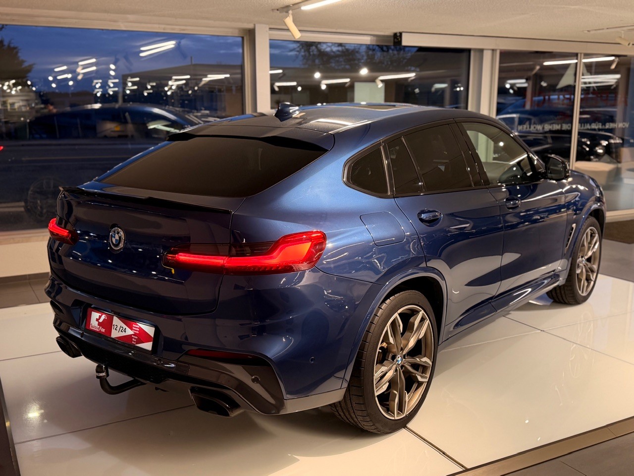 BMW X4 M40i Steptronic-showroom-element-2