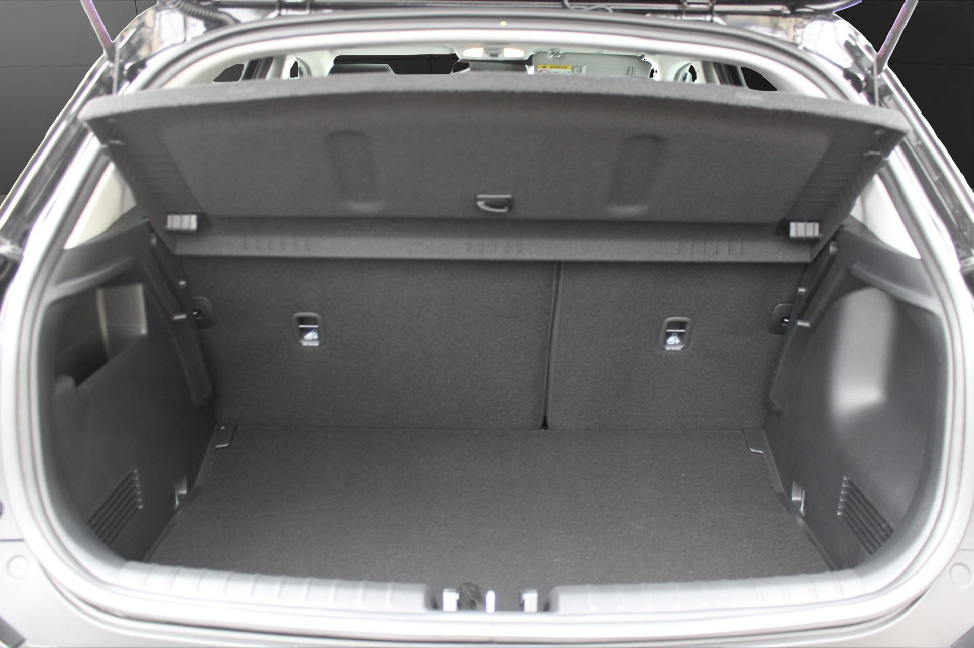 KIA Stonic 1.0 T-GDi MHEV GT-Line-image-12