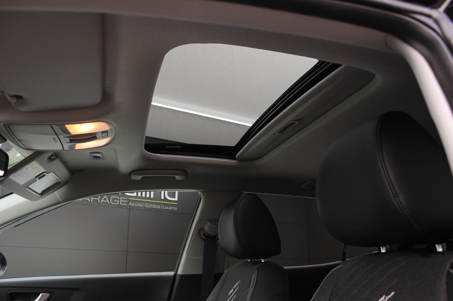 KIA Stonic 1.0 T-GDi MHEV GT-Line-image-10