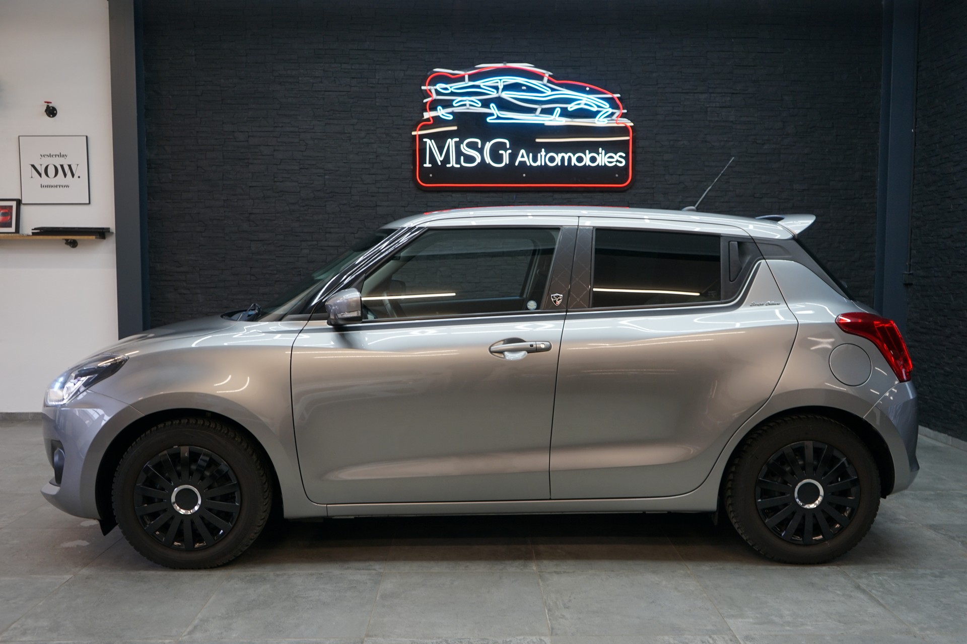 SUZUKI Swift 1.0 12V SHVS Sergio Cellano Top Hybrid-image-1