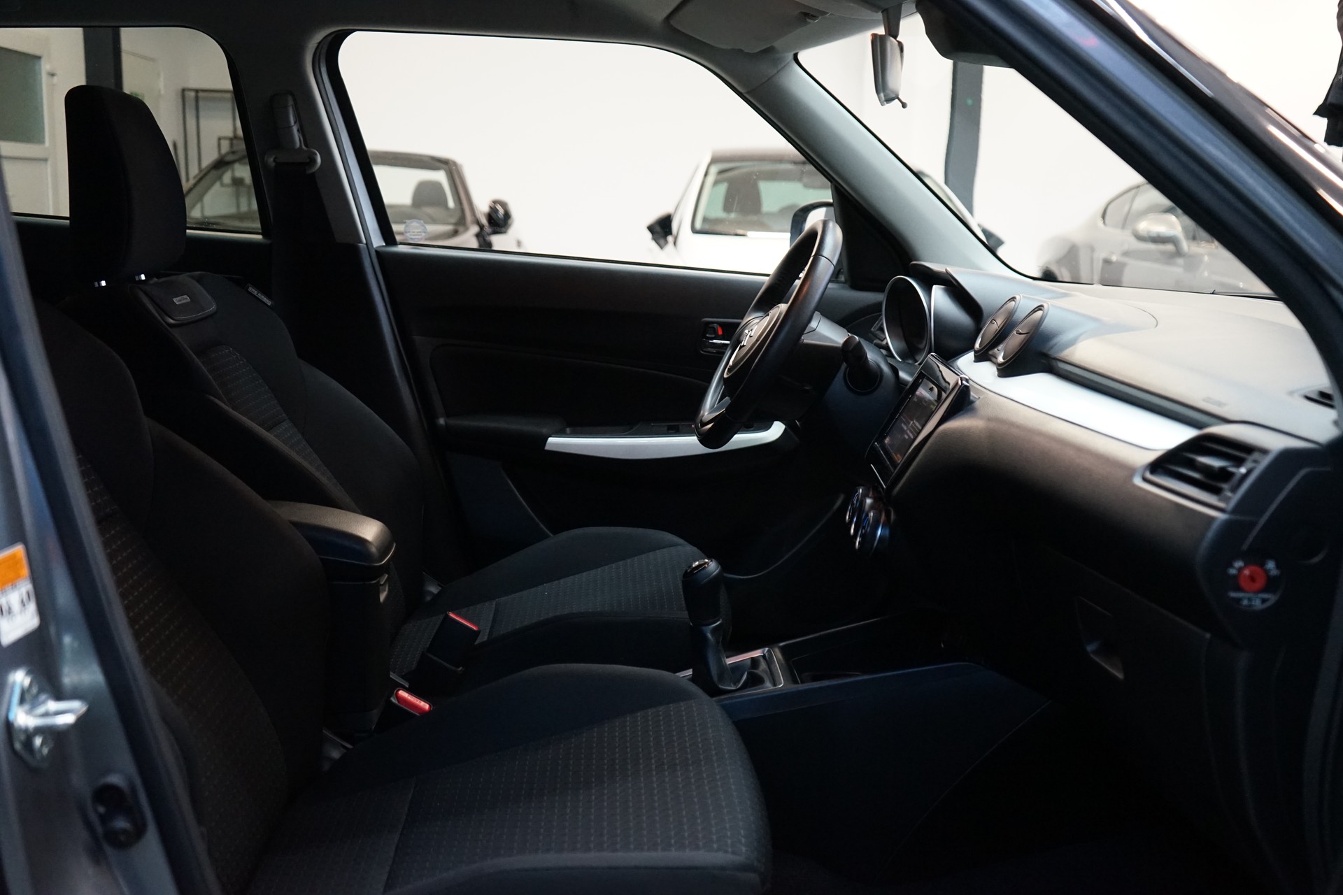 SUZUKI Swift 1.0 12V SHVS Sergio Cellano Top Hybrid-image-4