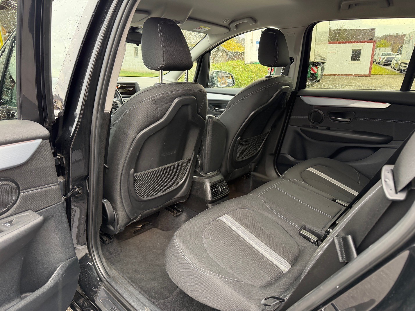 BMW 218i Gran Tourer Sport Line Steptronic-image-9