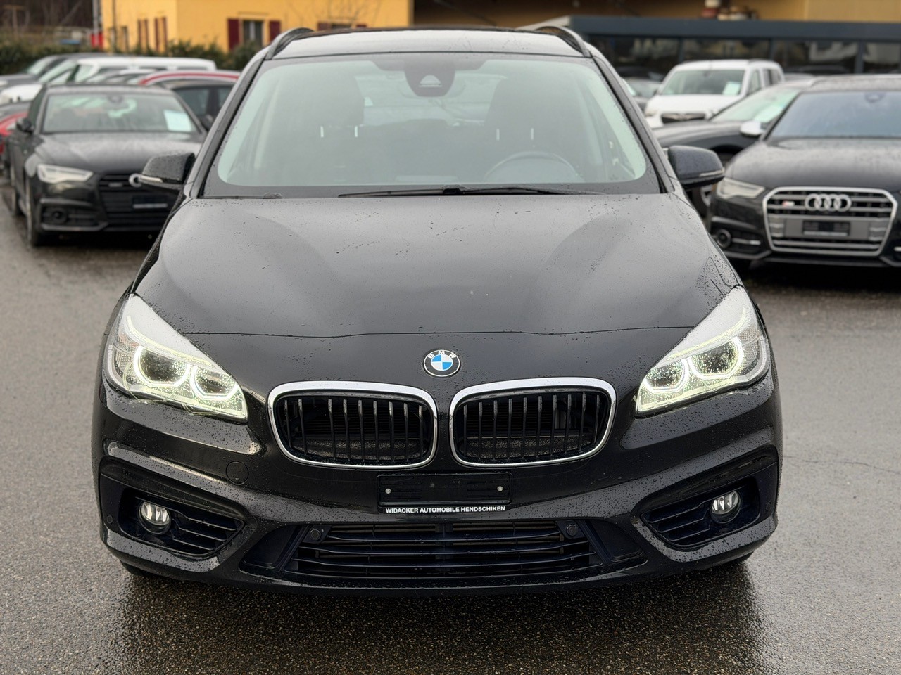 BMW 218i Gran Tourer Sport Line Steptronic-image-1