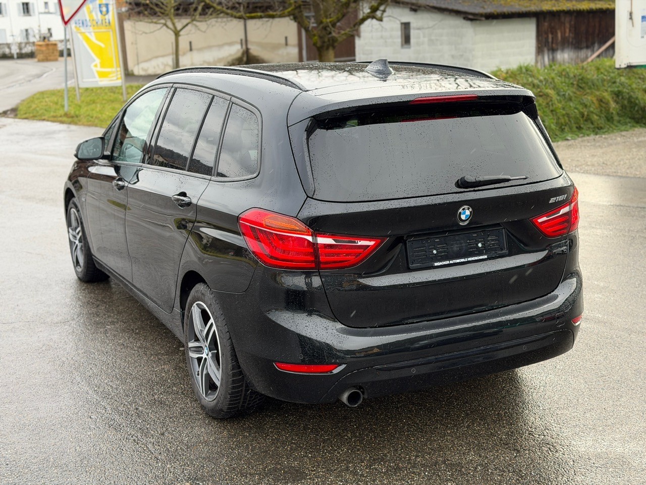 BMW 218i Gran Tourer Sport Line Steptronic-image-14