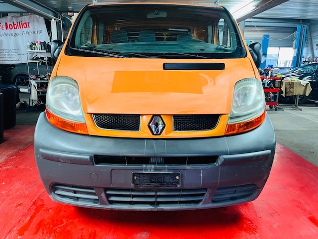 RENAULT Trafic 1.9 dCi 100 2.9t-image-7